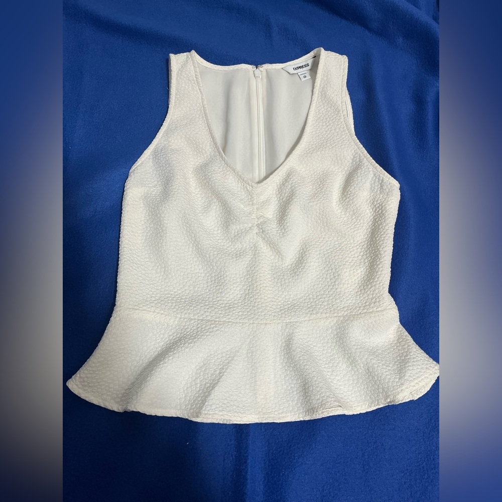 Express Ivory Textured Sleeveless Blouse